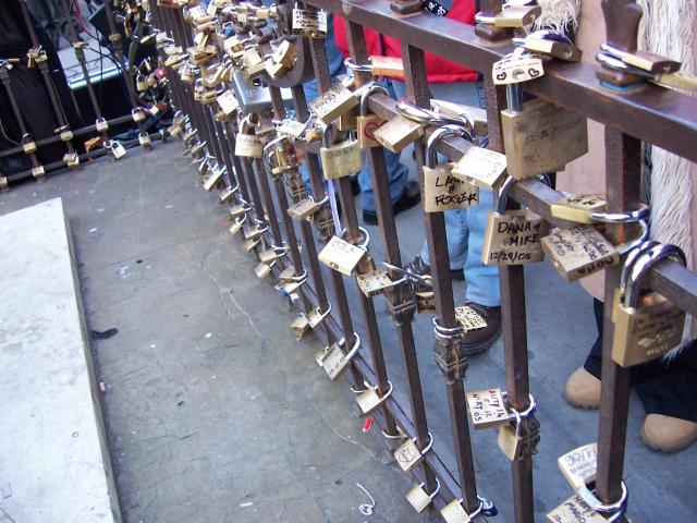 20060106_Candados.JPG.jpg