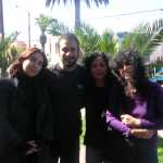 Mi hermana (izquierda) y mis primas (derecha)

My sister (left) and my cousins (right)