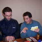 Jugando "Bohnanza", un juego de cartas muy entretenido

Playing "Bohnanza", a very fun card game