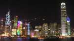 
Una vista espectacular de la isla de Hong Kong de noche.

A spectacular view of the Hong Kong island at night.
