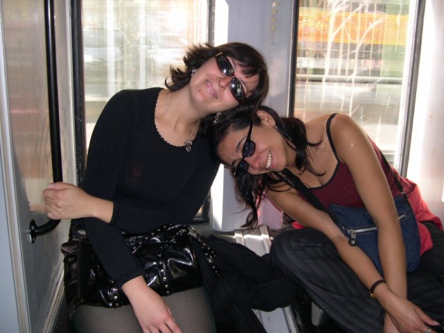 Fabiola y N. en el tranv�a

Fabiona and N. at the tram

