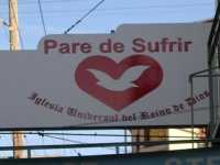 
"Pare de sufrir", nombre con el que se conoce la Iglesia Universal del Reino de Dios, una estafa dirigida a los cr�dulos desesperados
"Stop suffering", name of the Universal Church of the Kingdom of the Lord, a con directed to desperate, gullible, people
