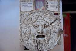 La "otra" Bocca della Verit�The "other" Bocca della Verit�