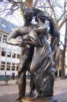 Una rom�ntica esculturaA romantic sculpture