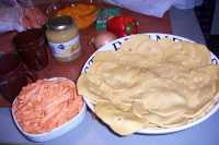 Tambi�n preparamos "sopaipillas" (panecillos fritos de calabaza) en casa de T.We also made "sopaipillas" (fried pumpkin breads) at T.'s home