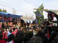 Por supuesto, la festividad es en realidad un gran mercadoOf course, the feast is actually a big marketplace