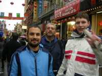 En el Barrio Chino con M. y R.In China Town with M. and R.