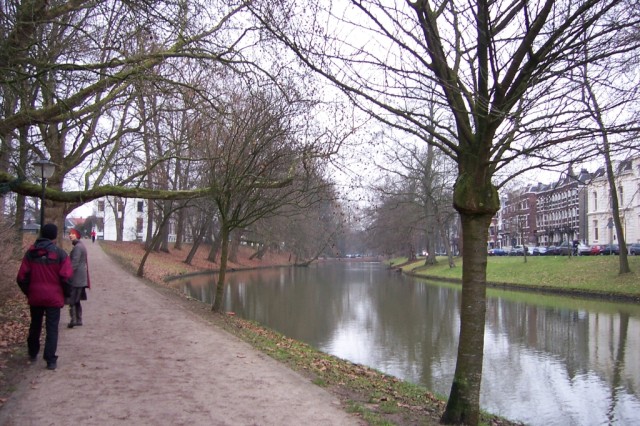 Caminando a lo largo del r�oWalking along the river