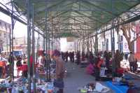 Un ca�tico mercadoA chaotic marketplace