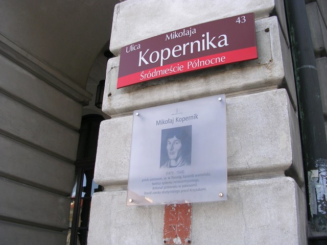 Una sorpresa para m�: Copernico era polaco (perd�n por la ignorancia)A surprise to me: Copernicus was Polish (sorry for the ignorance)