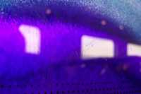 Una distorsi�n crom�tica en un vidrio, capturada por FabiolaA chromatic distorsion on a glass, captured by Fabiola