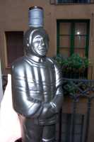 Una botella freak que viaj� desde Chile llevando un buen vinoA freak bottle that traveled from Chile carrying a good wine