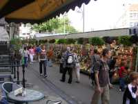 El famoso mercado de flores, vendiendo lo que varios pensaron que eran cebollas pero eran bulbos de tulip�nThe famous flower market, selling what many thought were onions but were tulip bulbs